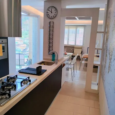 In The Center Of Ztl Free Apartment Siena