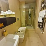 In The Center Of Ztl Free Apartment