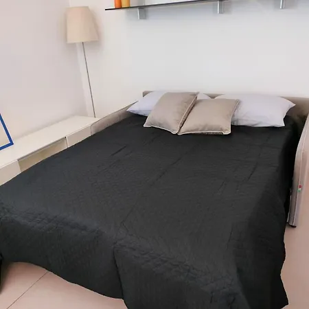 In The Center Of Ztl Free Apartament *